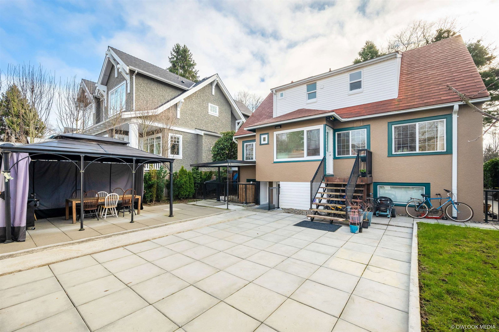 Listing Image 12