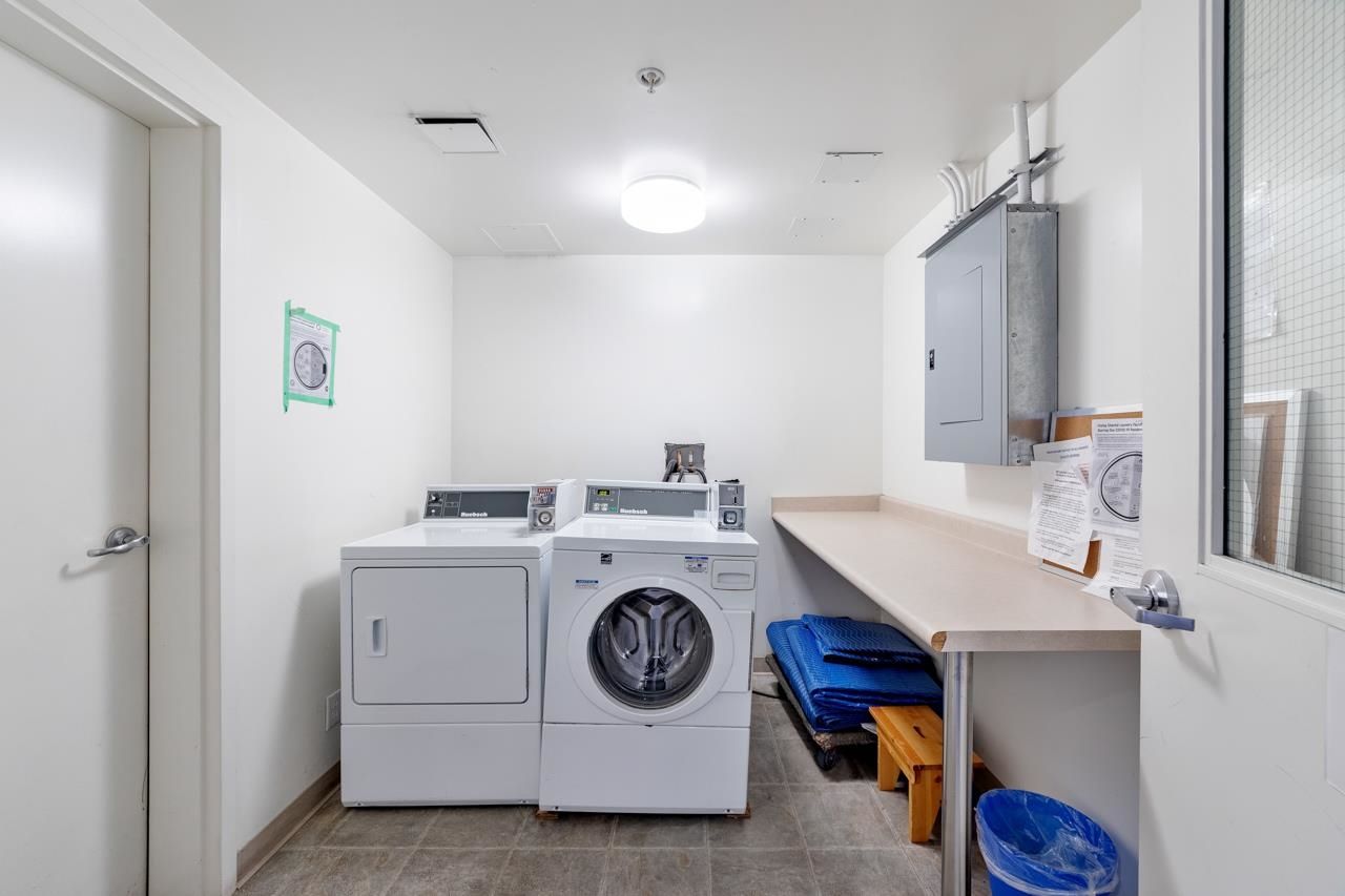 Listing Image 18