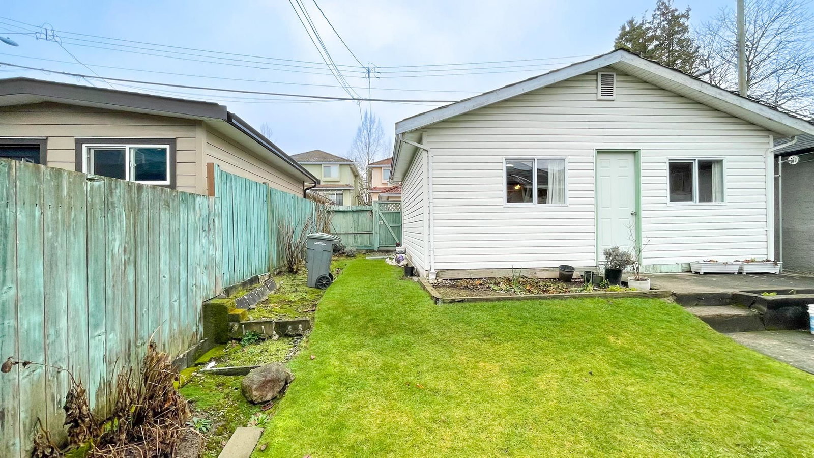 Listing Image 13