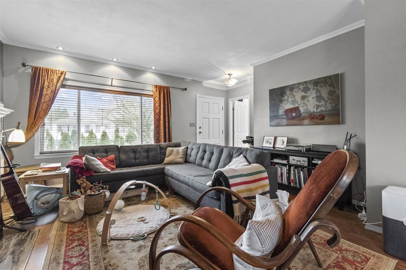 Listing Image 11