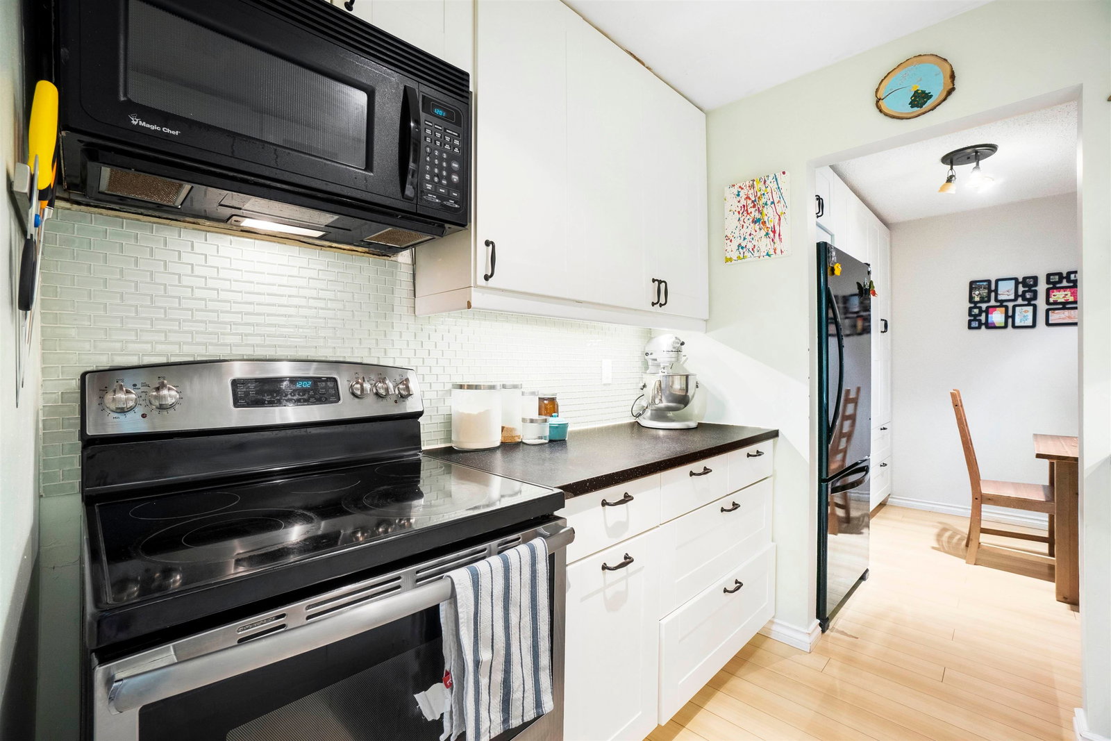 Listing Image 13