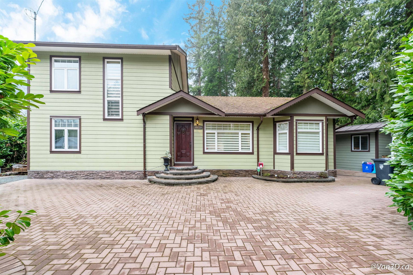 Listing Image 1