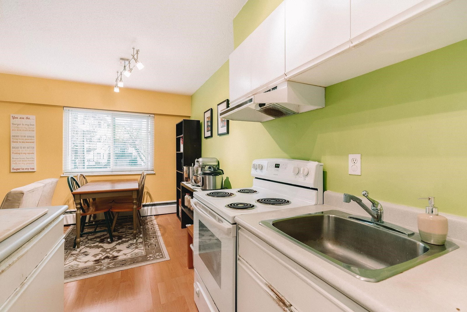 Listing Image 14