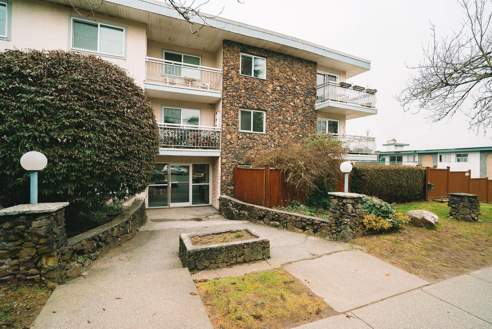 Listing Image 28