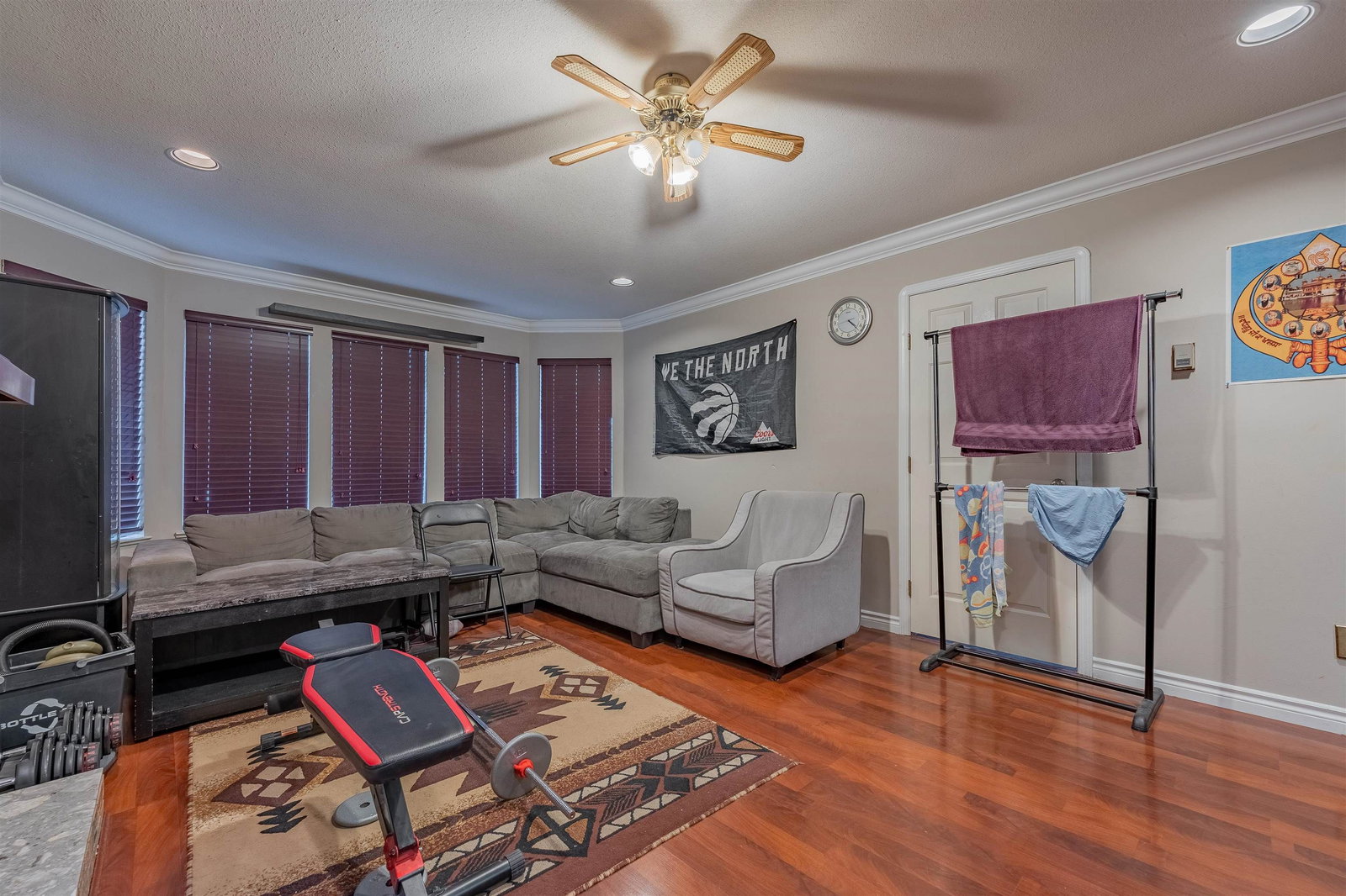 Listing Image 21