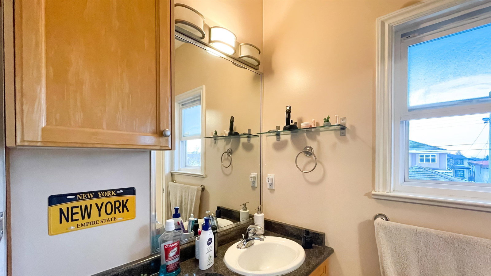 Listing Image 17