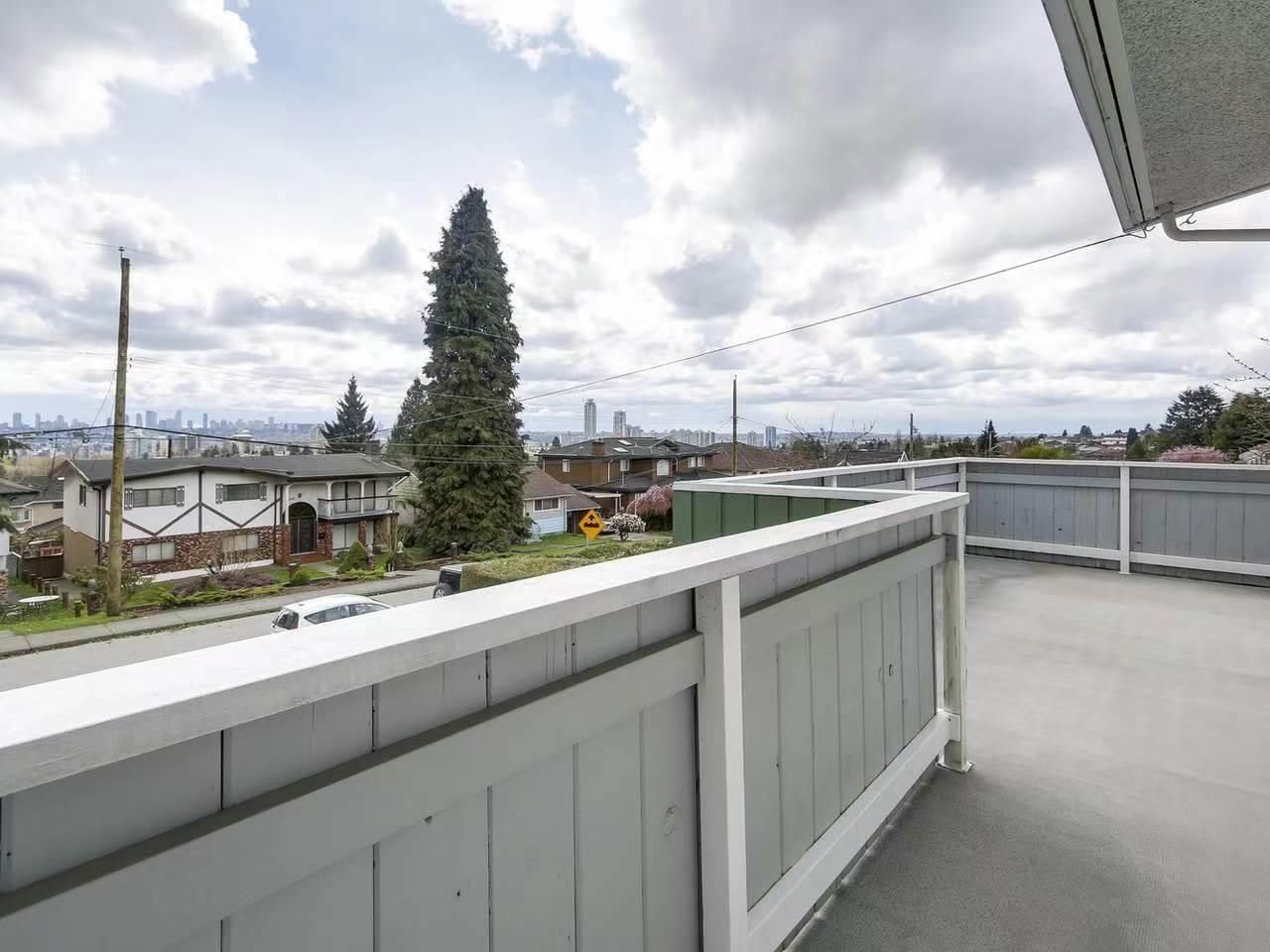Listing Image 14