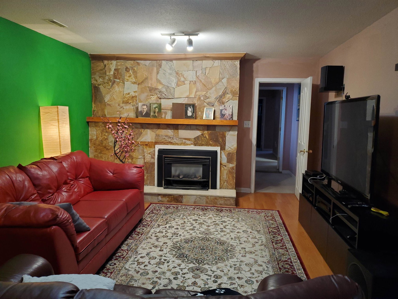 Listing Image 17