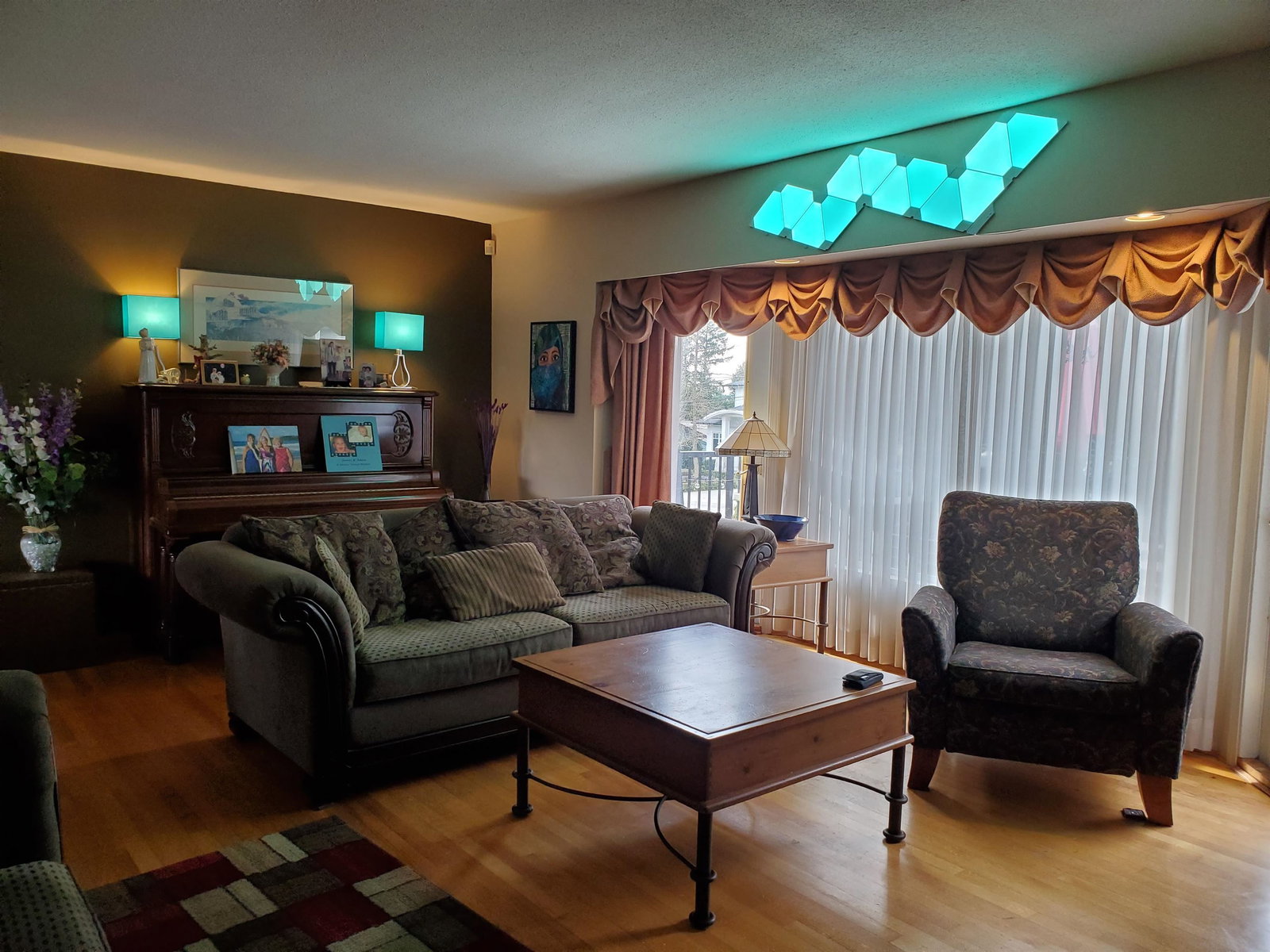 Listing Image 4