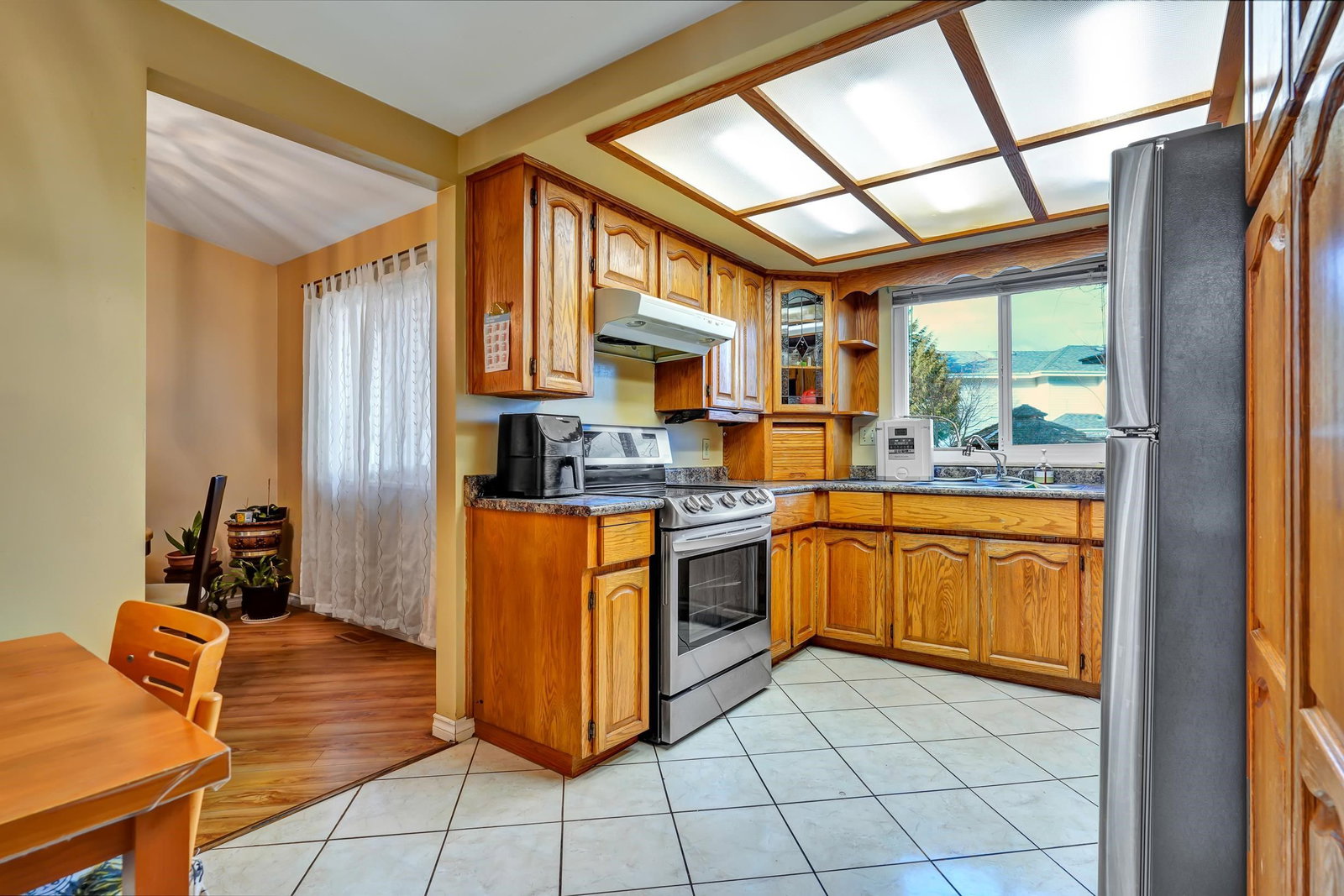 Listing Image 19
