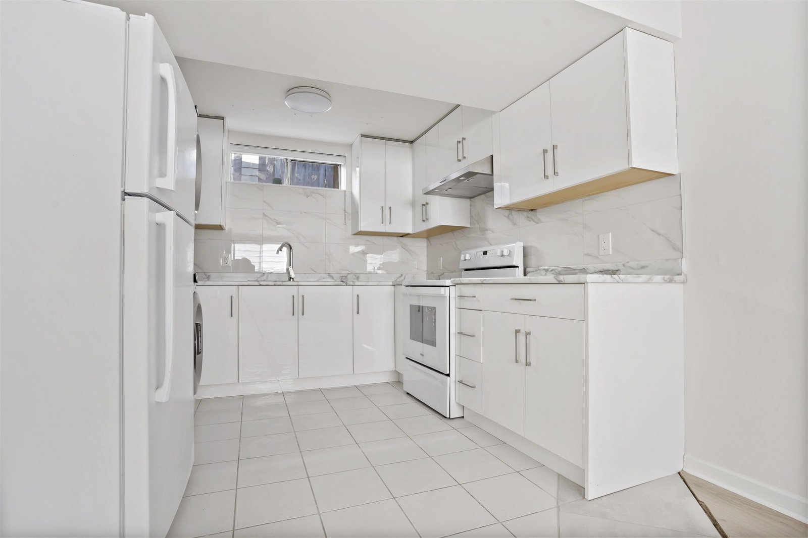 Listing Image 29