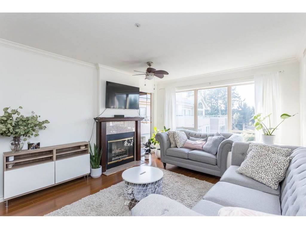 Listing Image 17