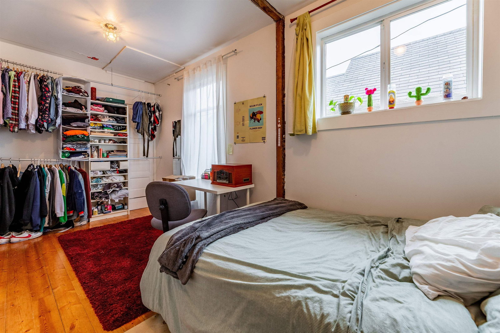 Listing Image 9