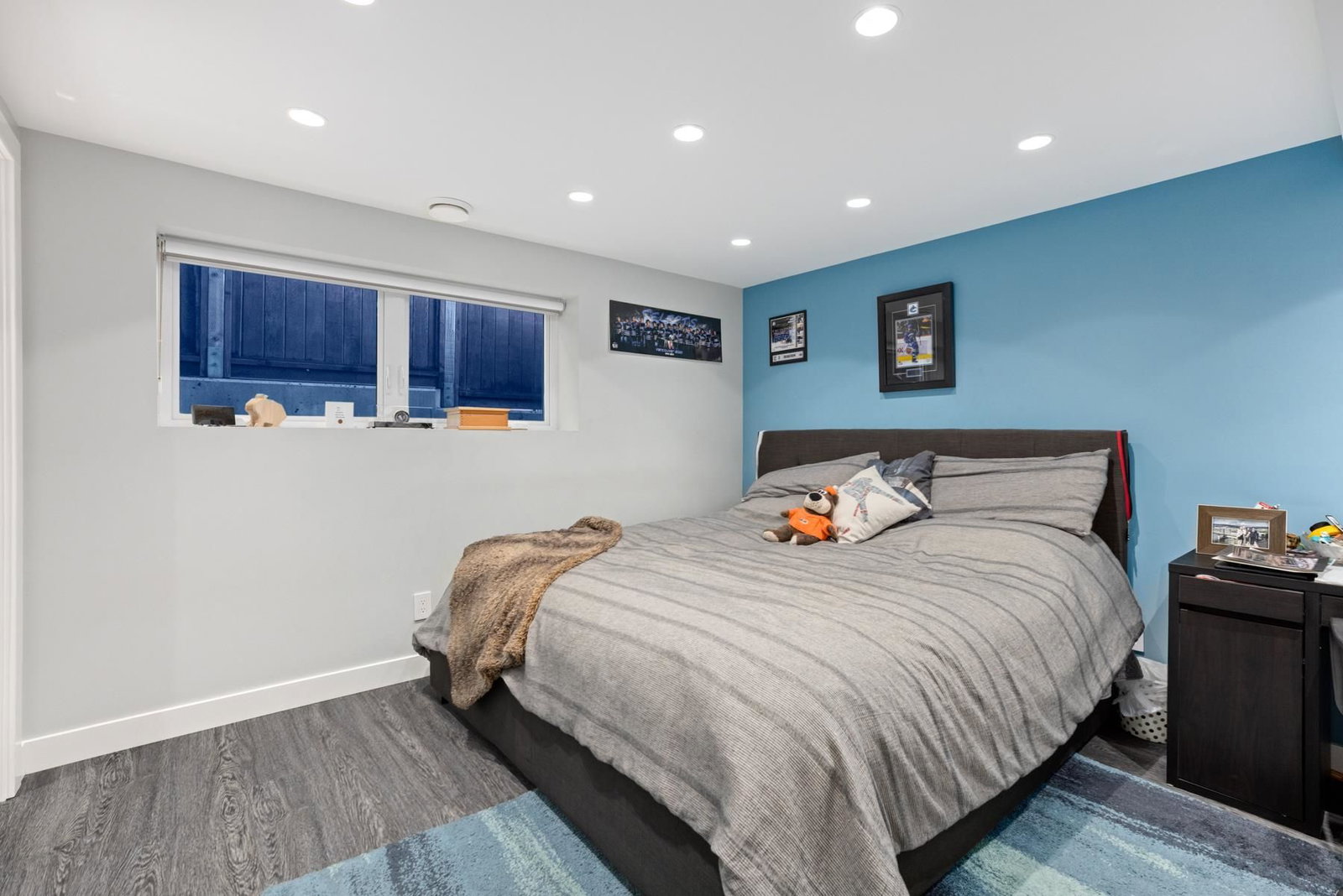 Listing Image 10