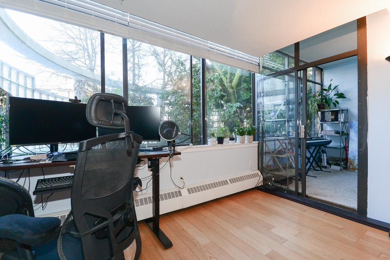 Listing Image 12