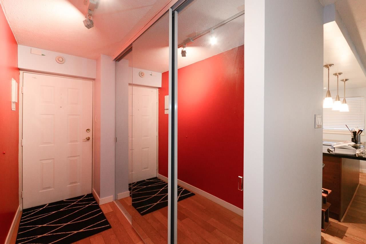 Listing Image 18