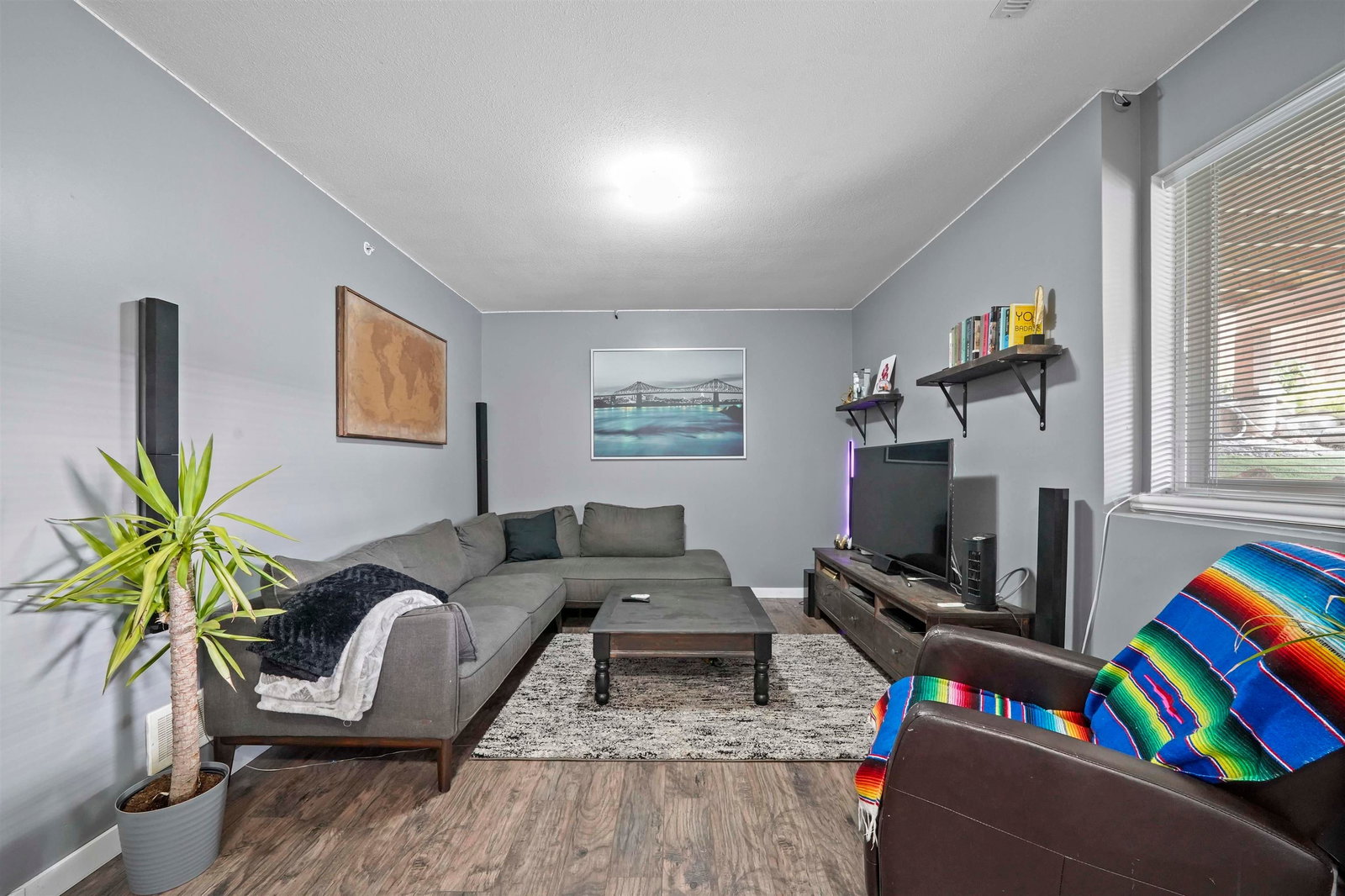 Listing Image 33