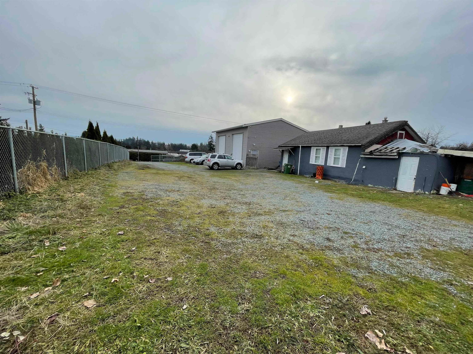 Listing Image 5