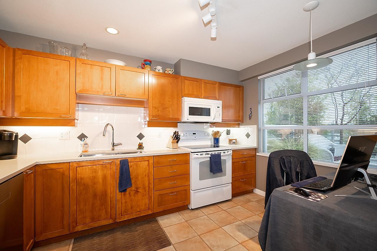 Listing Image 14