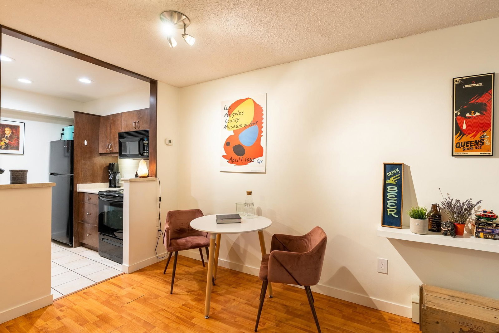 Listing Image 10