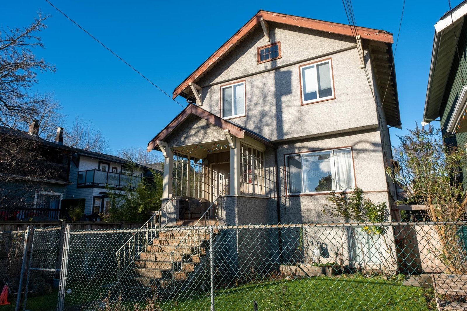 Listing Image 4