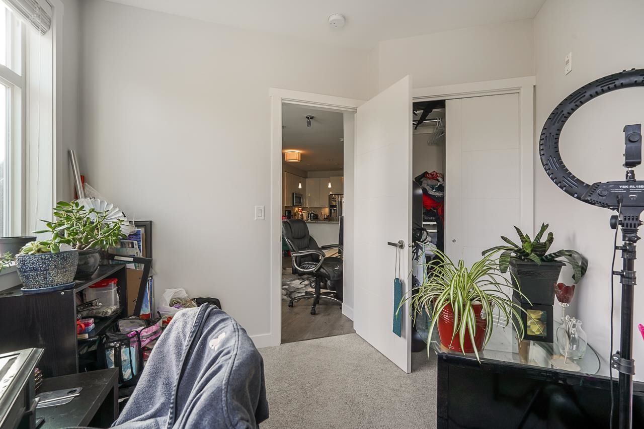 Listing Image 18