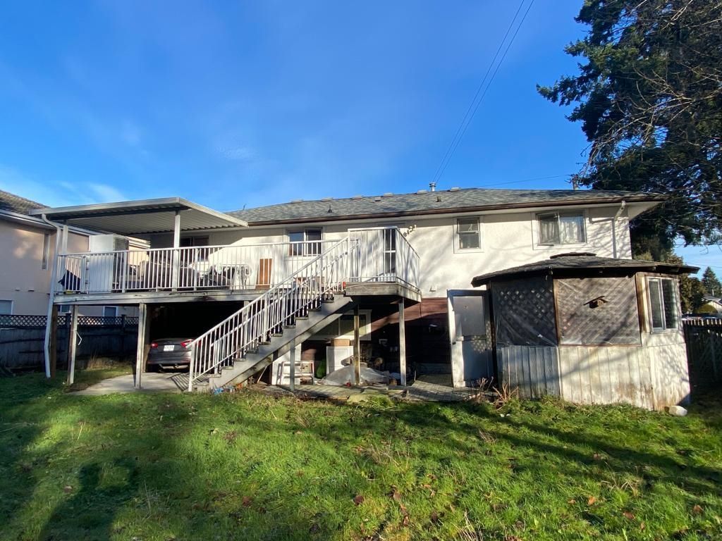 Listing Image 4