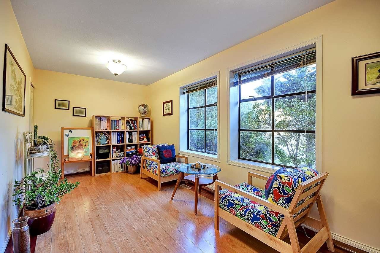 Listing Image 14