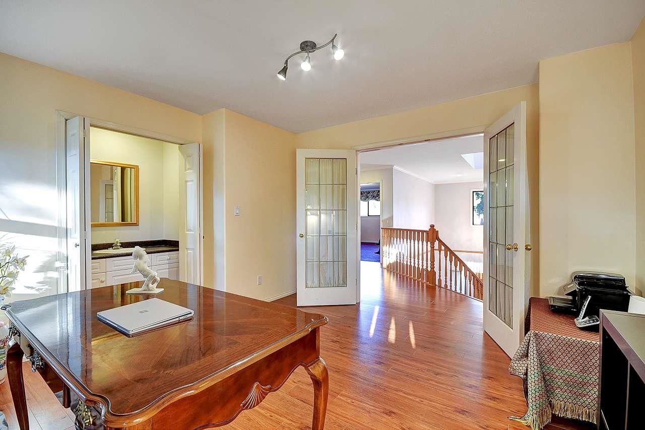 Listing Image 18