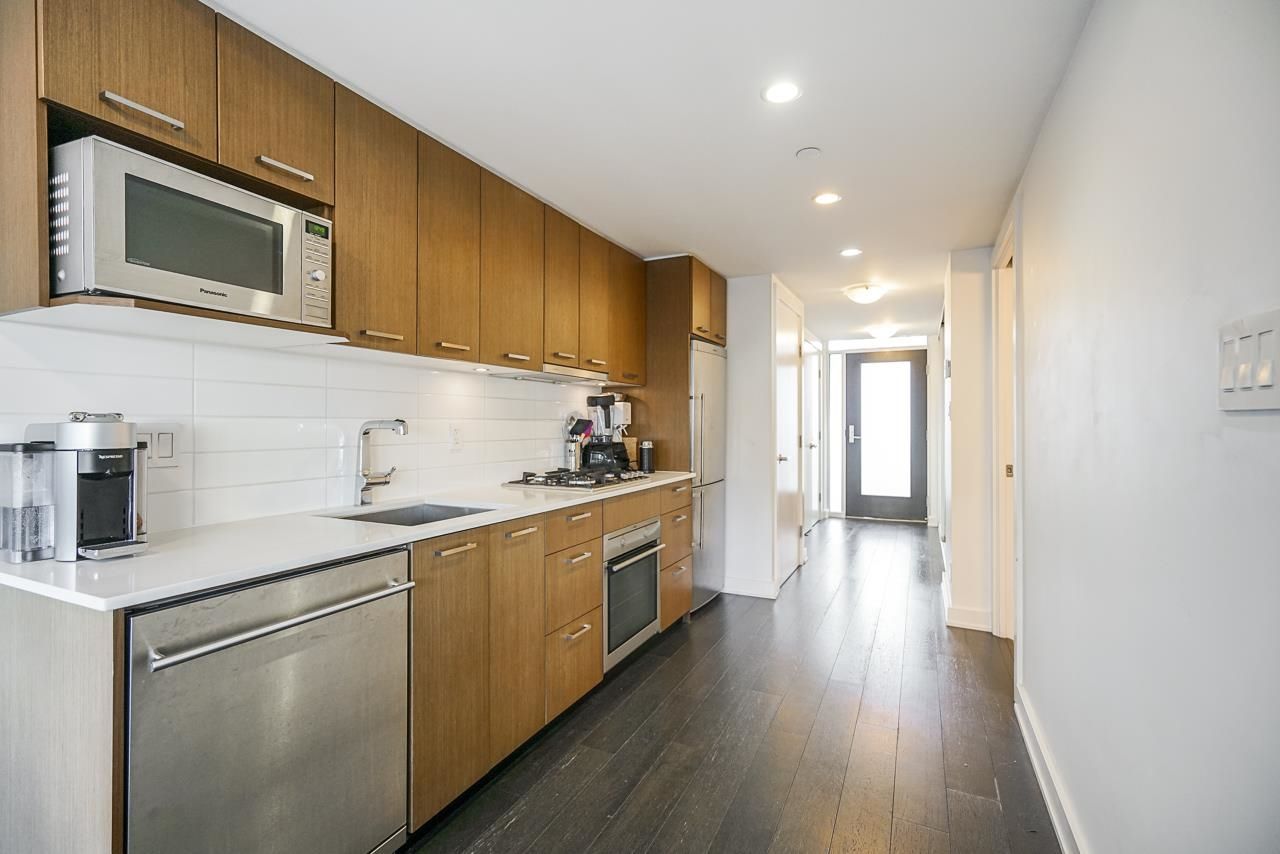 Listing Image 14