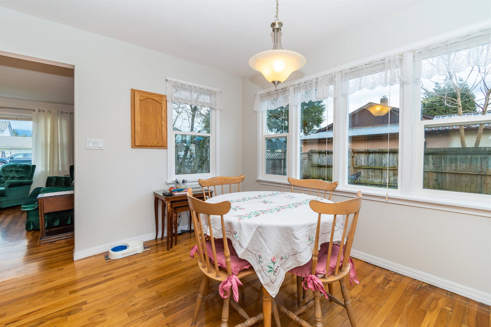 Listing Image 14