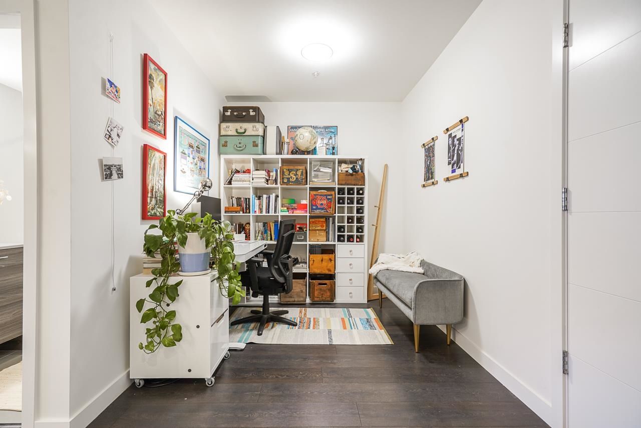 Listing Image 14