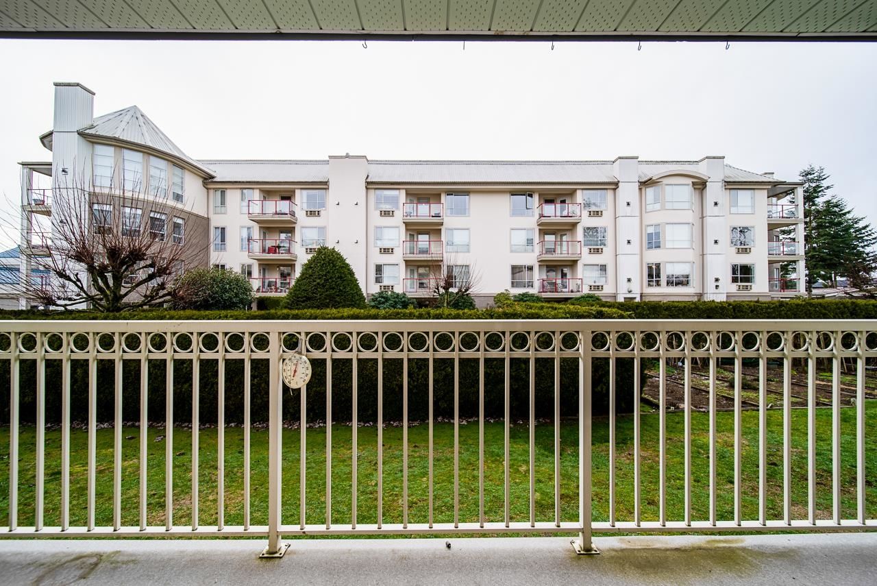 Listing Image 17