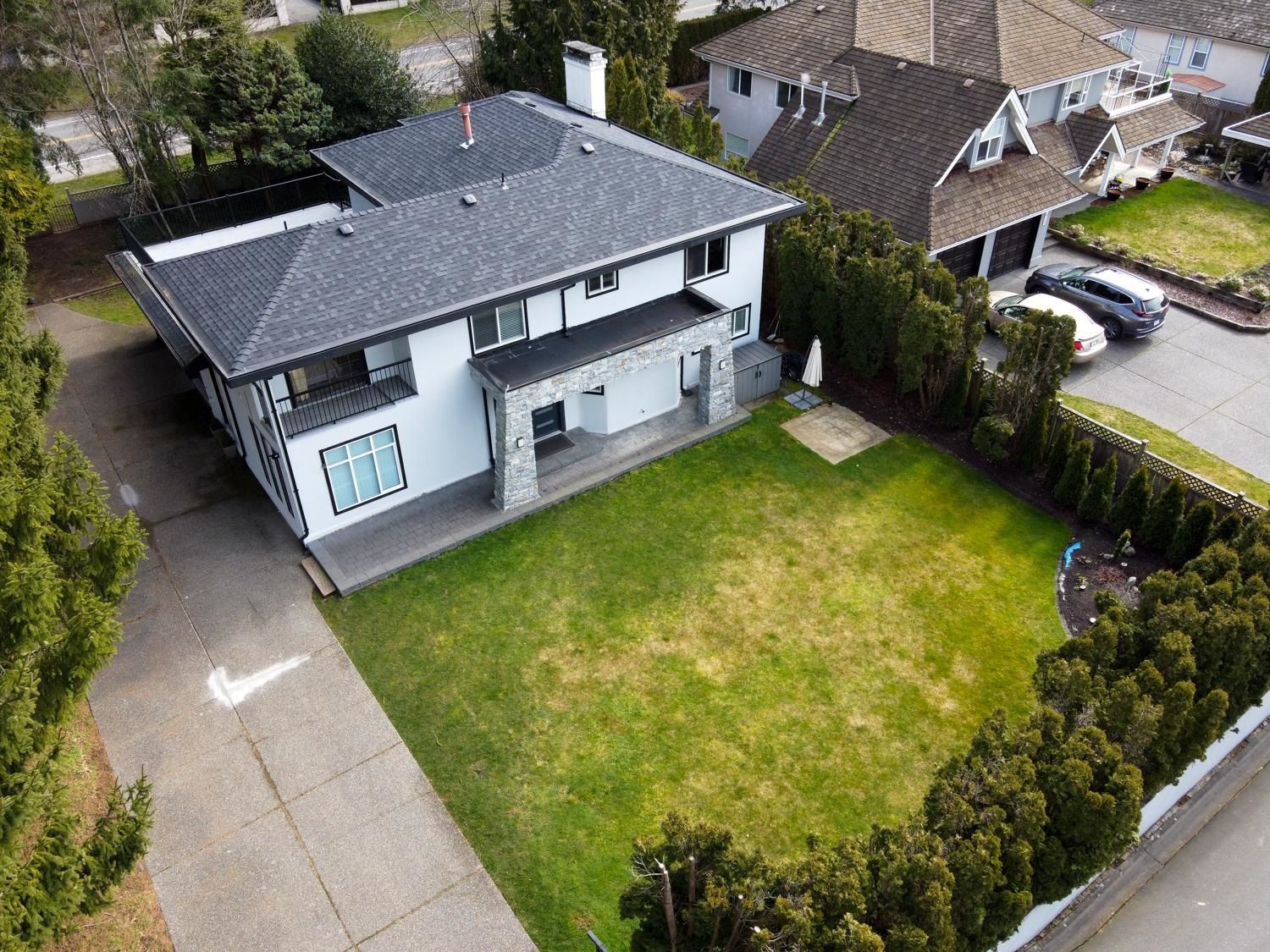 Listing Image 4
