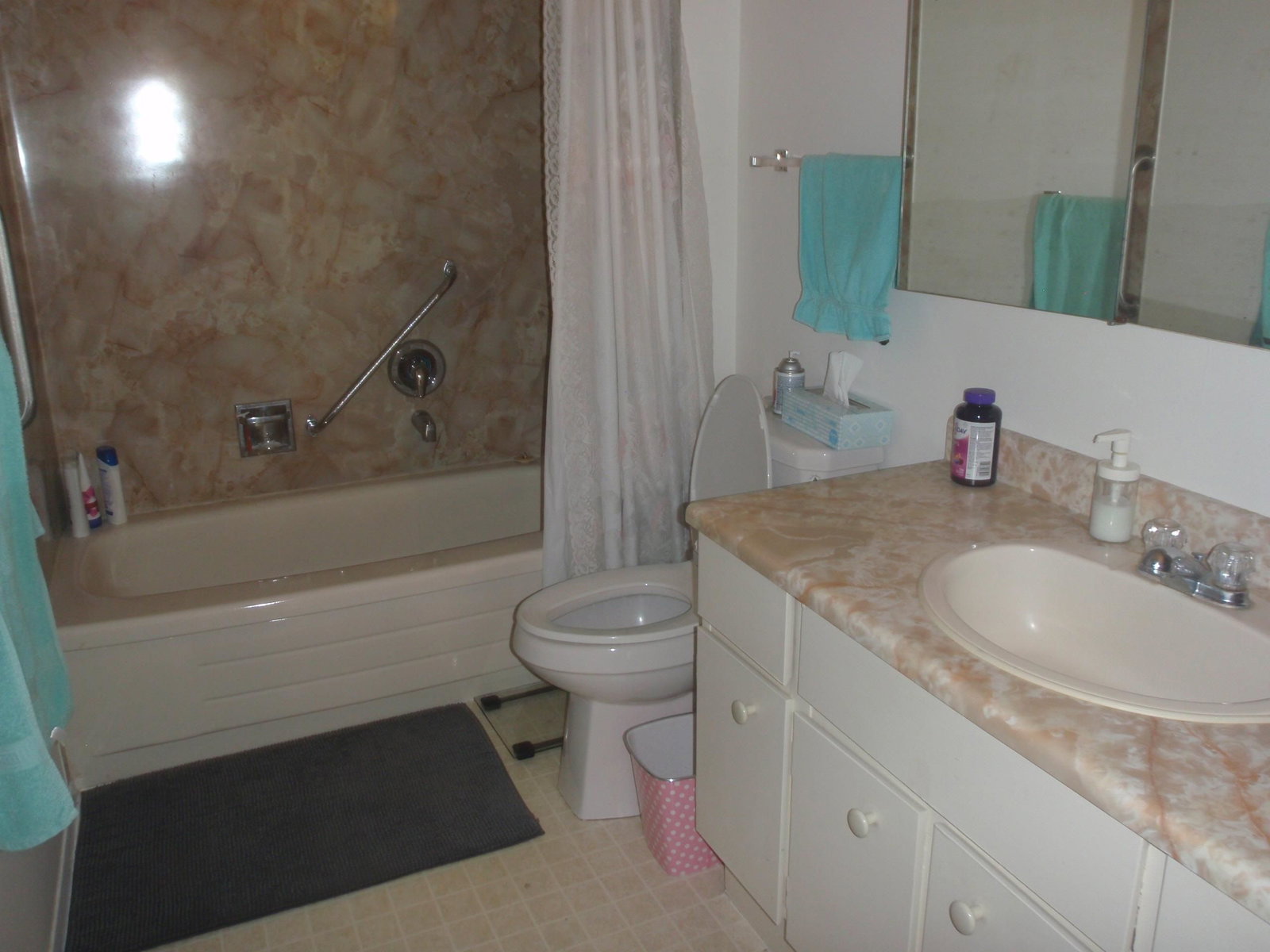 Listing Image 4