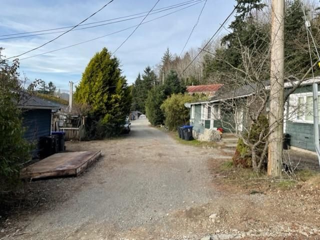 Listing Image 14