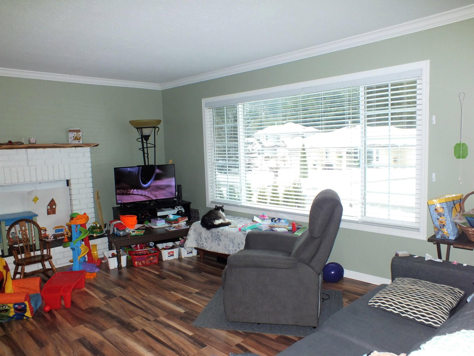 Listing Image 14
