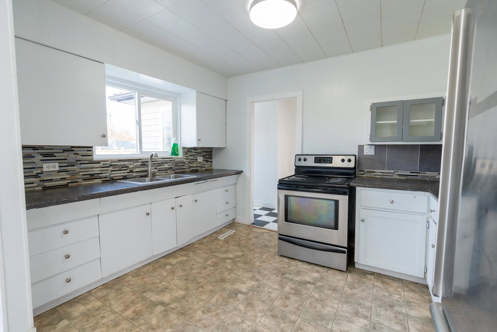 Listing Image 14