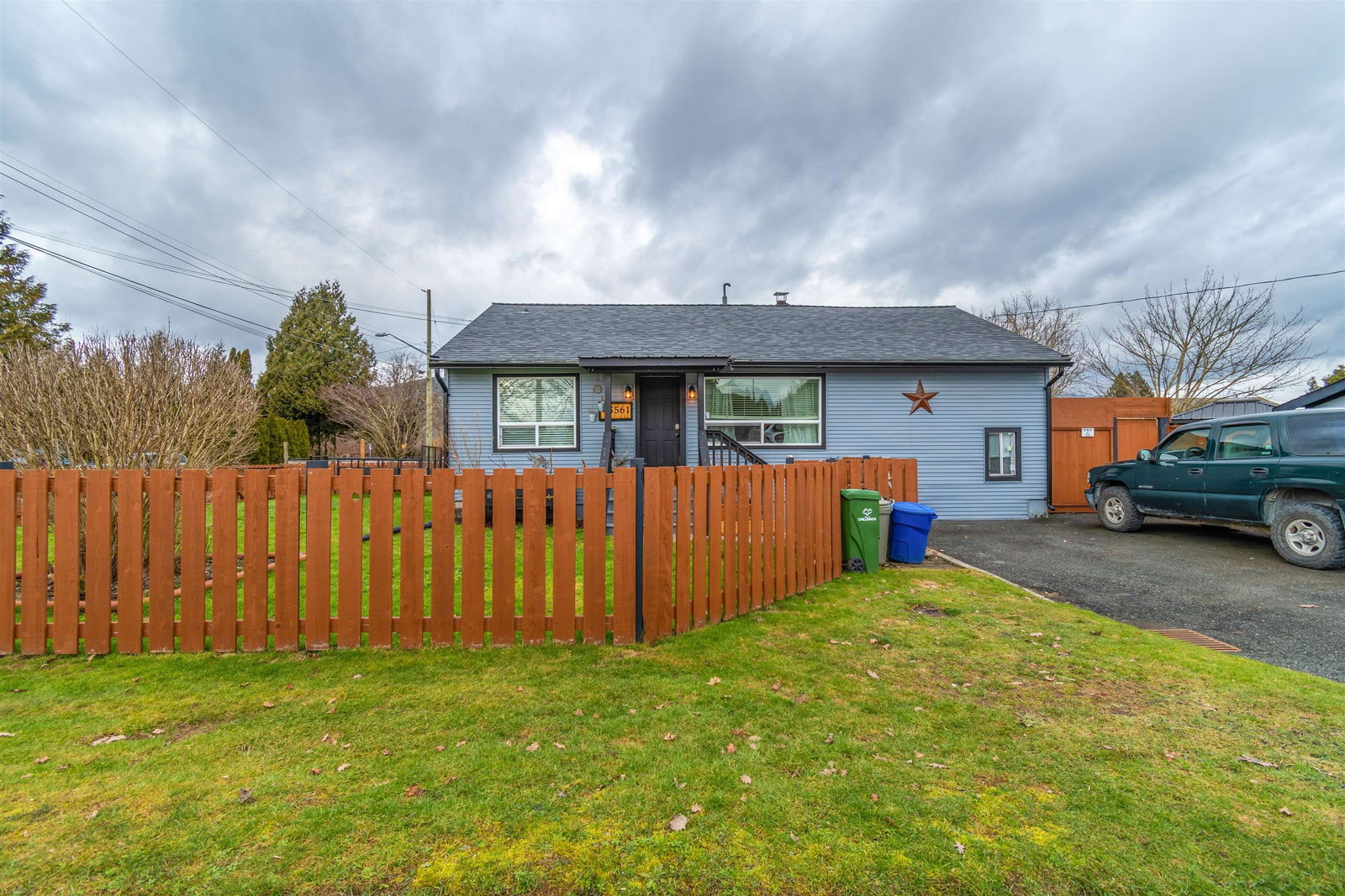 Listing Image 1