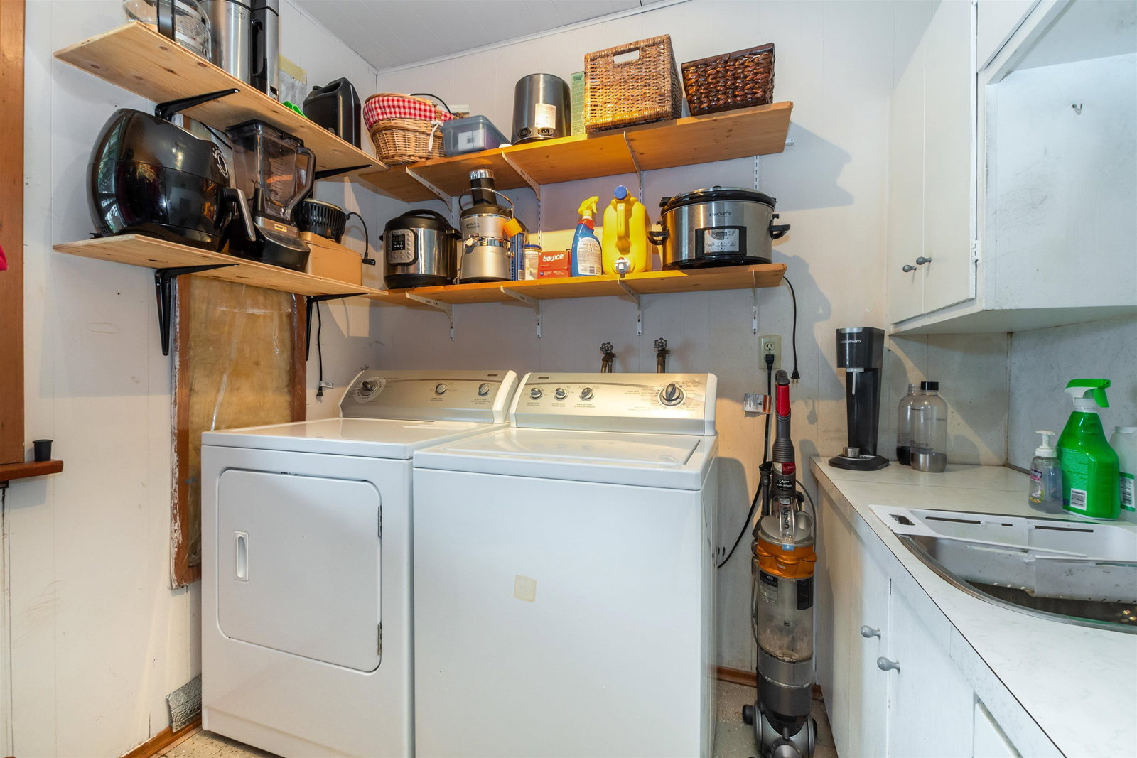 Listing Image 16