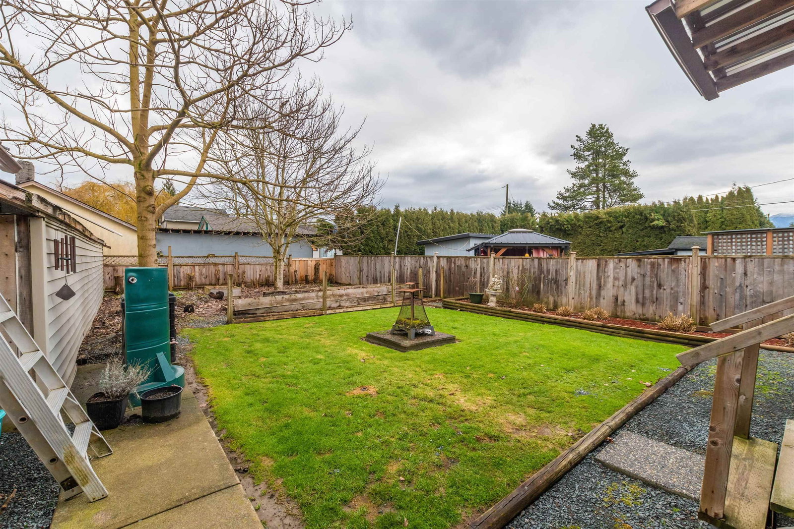 Listing Image 24