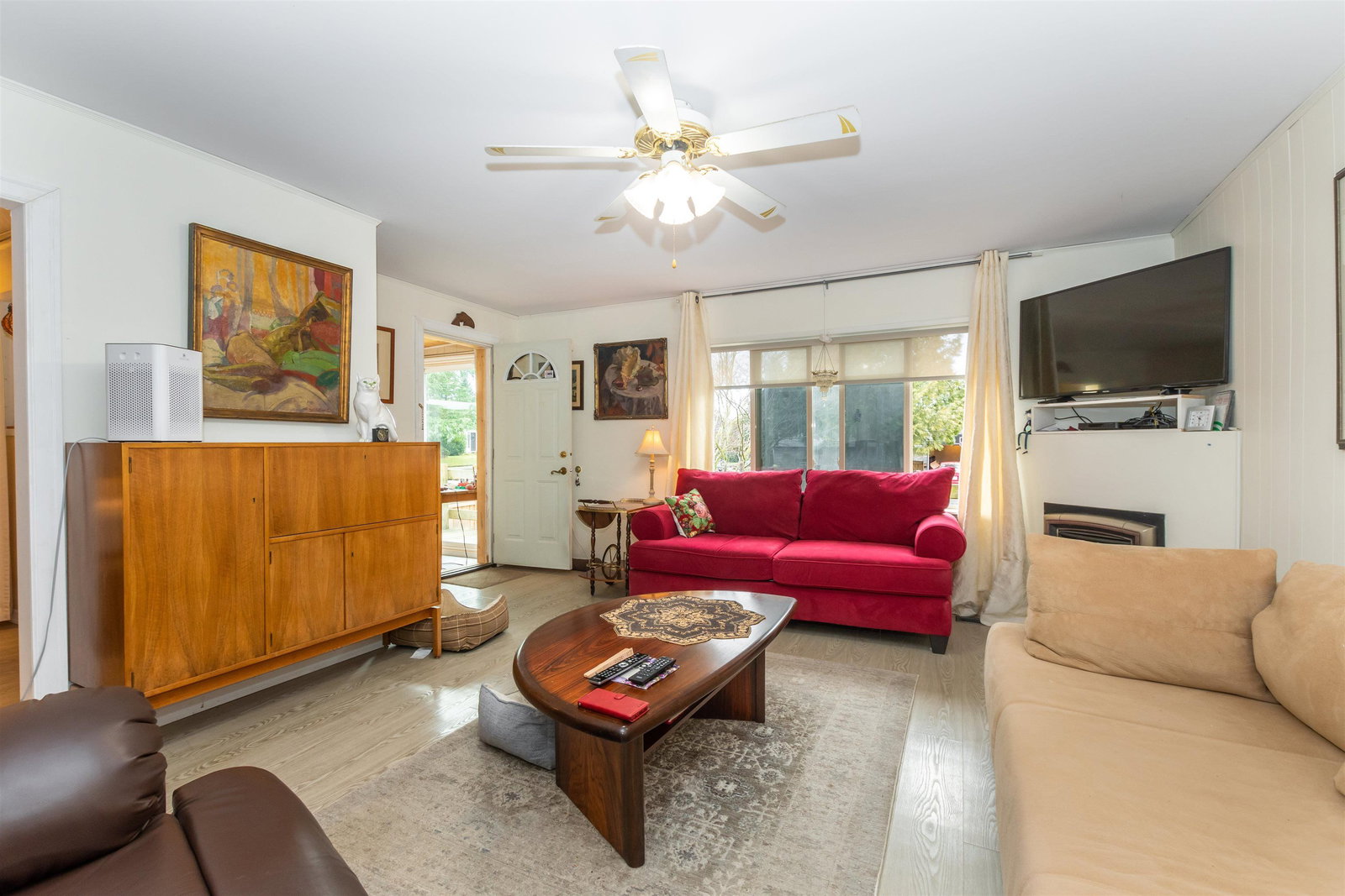 Listing Image 5