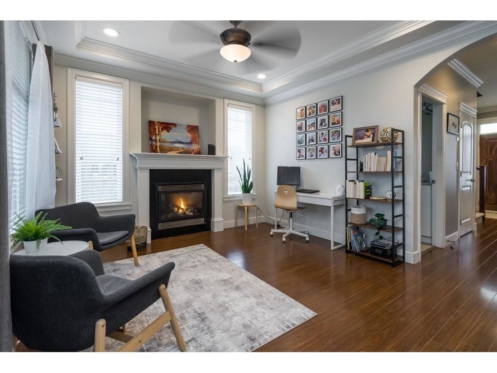 Listing Image 16