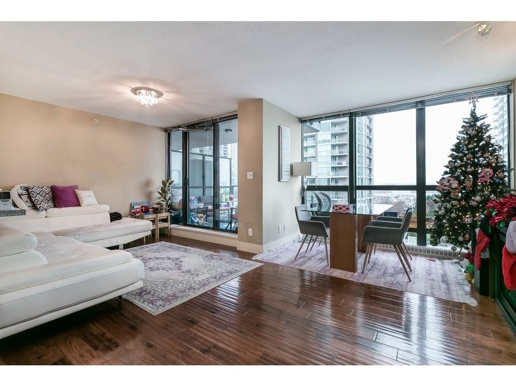 Listing Image 15