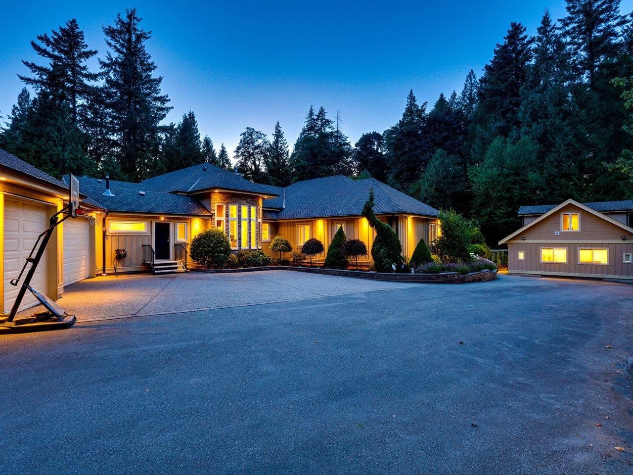Listing Image 19