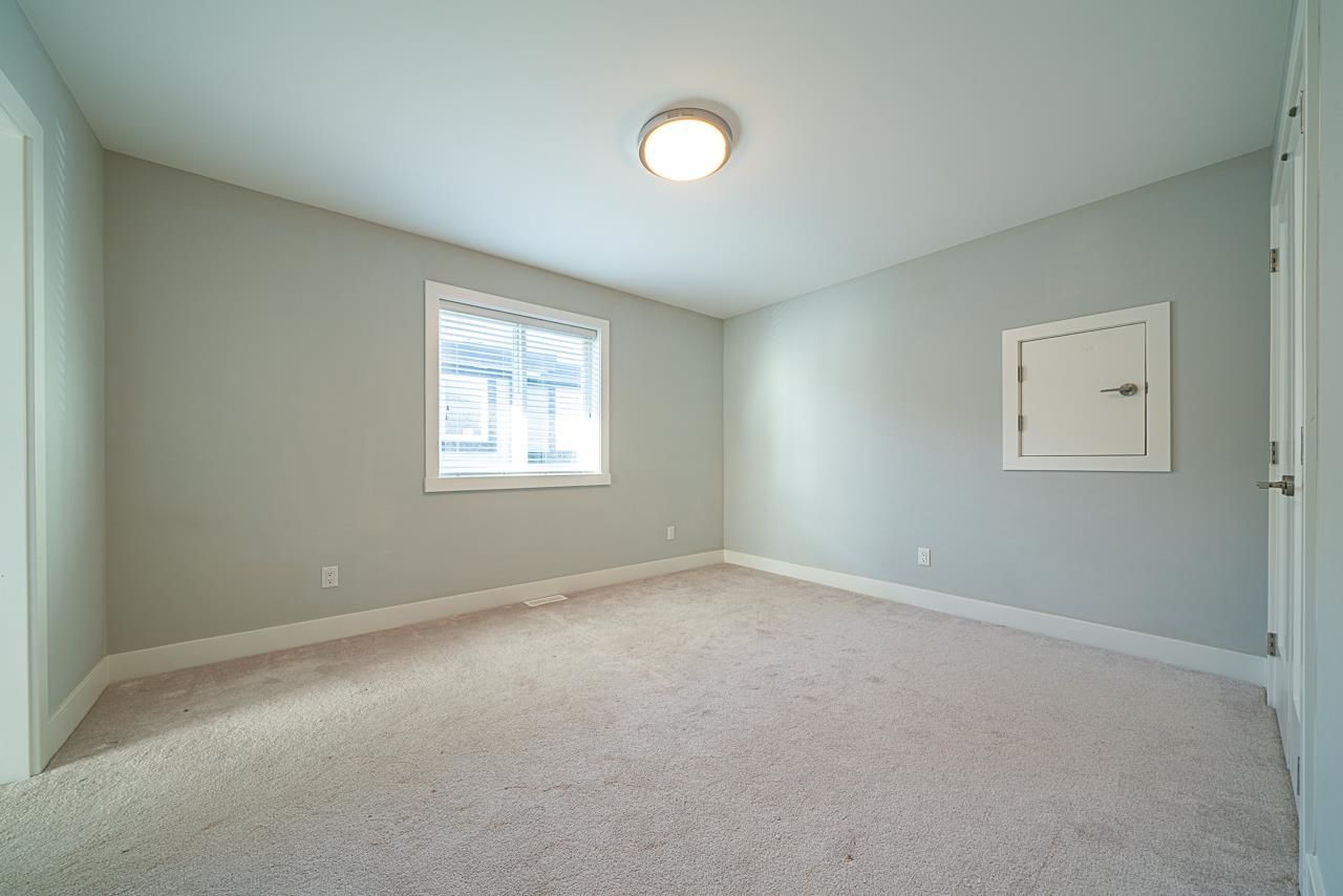 Listing Image 30