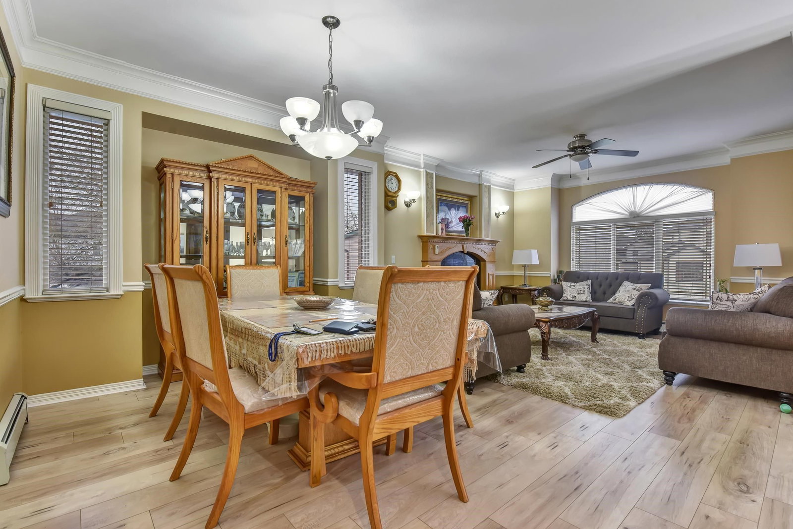Listing Image 9