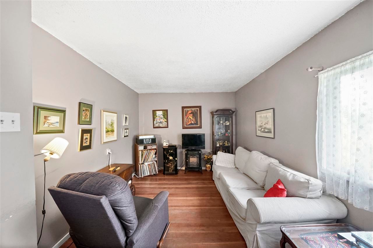 Listing Image 14