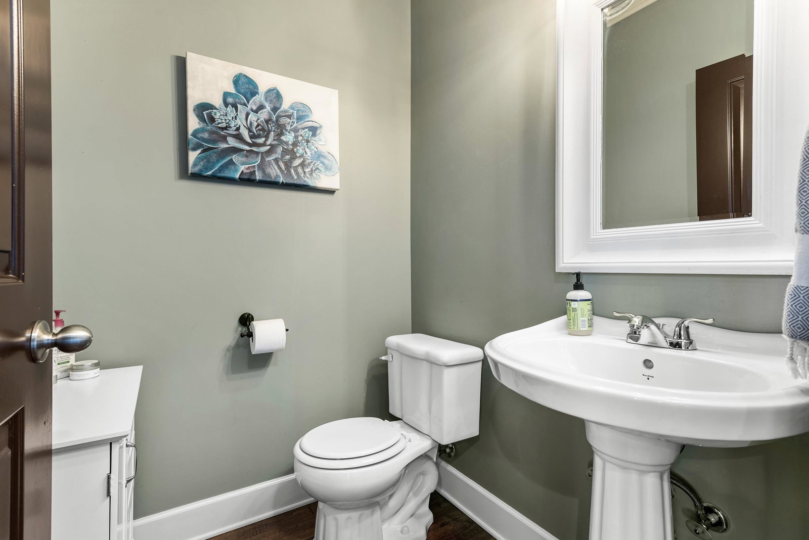 Listing Image 19