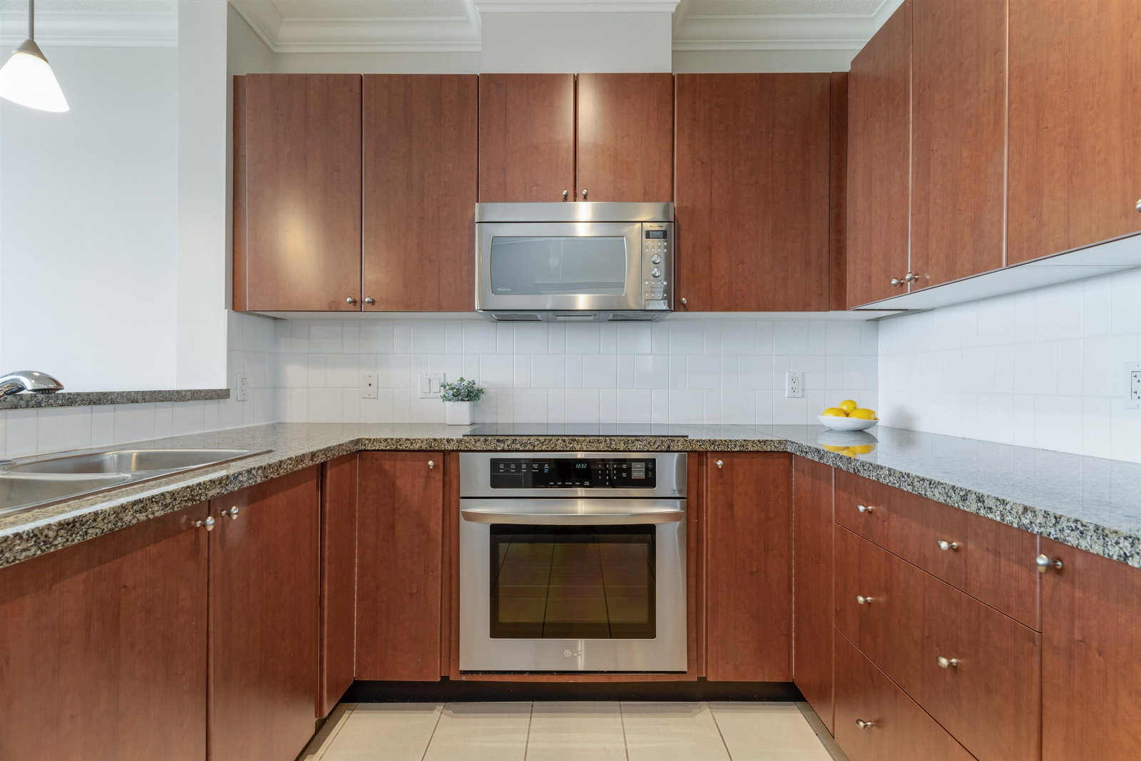 Listing Image 17